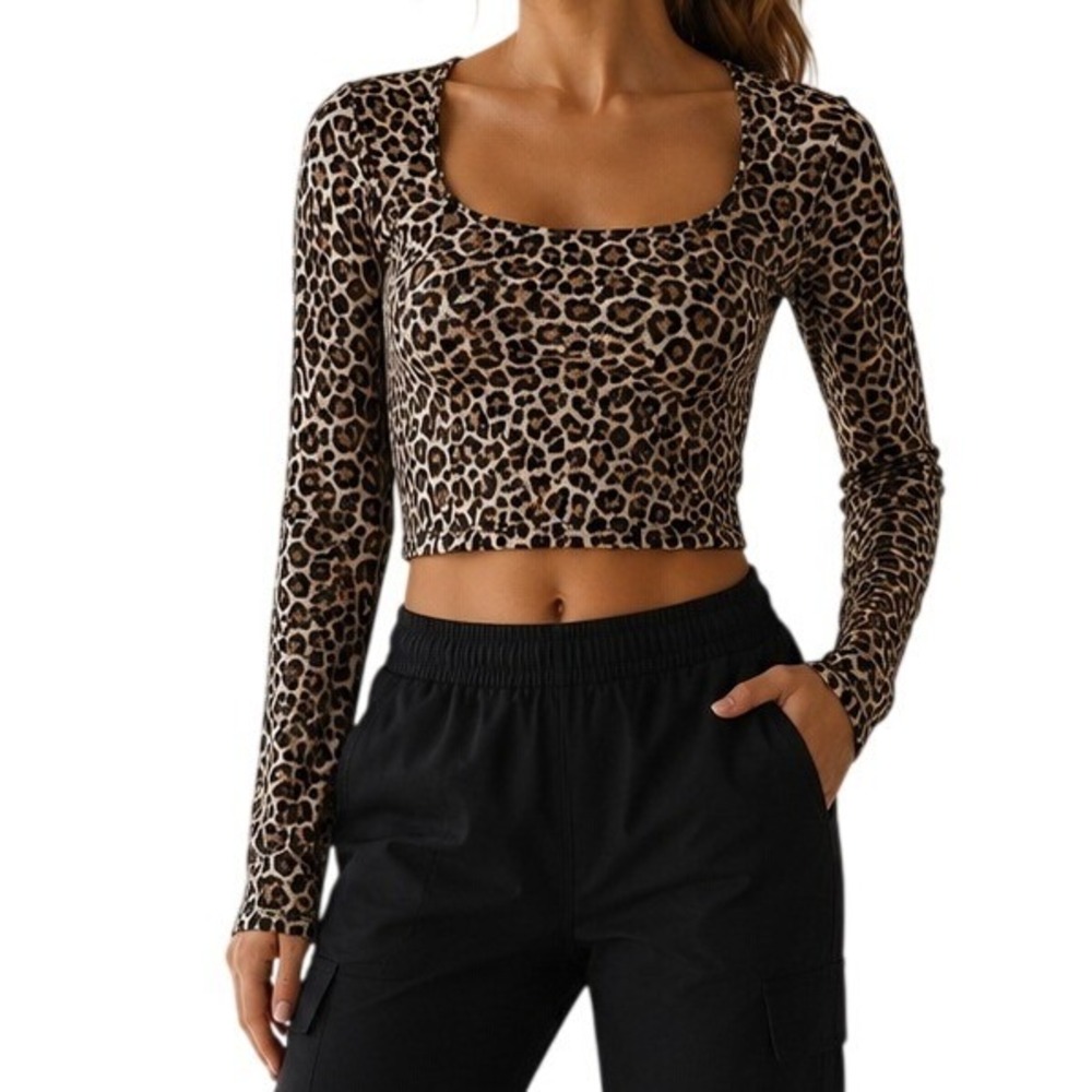 Gaze Crop Top Womens Medium Brown Leopard Print Square Neck Long Sleeve